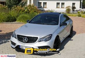 Mercedes E-klasa 2009 5.5 388 KM