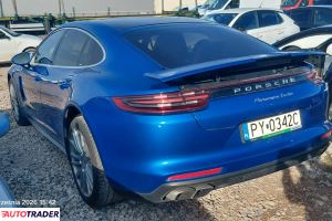 Porsche Panamera 2016 4.0 549 KM
