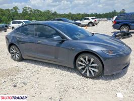 Tesla Model 3 2024