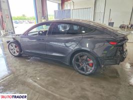 Tesla Model 3 2025