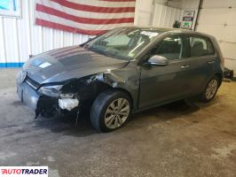 Volkswagen Golf 2021 1