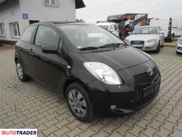 Toyota Yaris 2008 1.3 87 KM