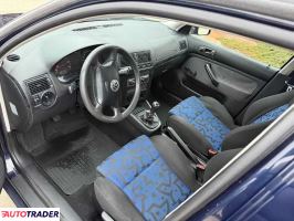 Volkswagen Golf 1999 1.6 100 KM