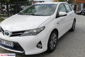 Toyota Auris 2013 1.8 99 KM