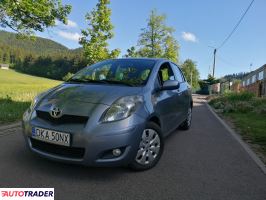 Toyota Yaris 2011 1.3 100 KM