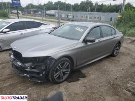 BMW 750 2020 4