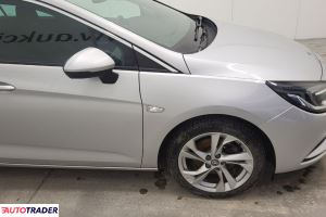 Opel Astra 2018 1.6 136 KM