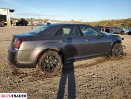 Chrysler 300C 2023 3