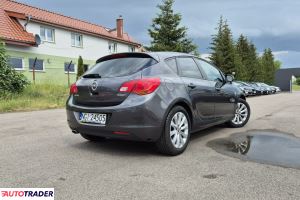 Opel Astra 2012 1.4 140 KM