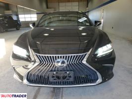 Lexus ES 2019 3