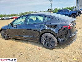 Tesla Model 3 2025