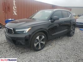Volvo XC40 - zobacz ofertę