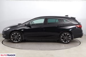 Opel Astra 2017 1.4 147 KM