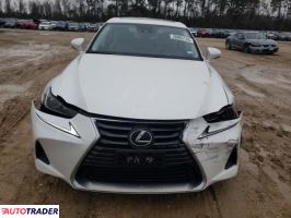 Lexus IS 2018 3
