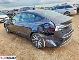 Tesla Model 3 2024