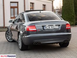 Audi S6 2008 5.2 435 KM