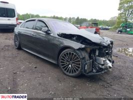 Mercedes 2022 4
