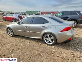 Lexus IS 2020 3