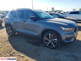 Volvo XC40 2022 2