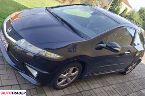 Honda Civic 2009 1.4 100 KM