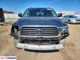 Toyota Sequoia 2021 5