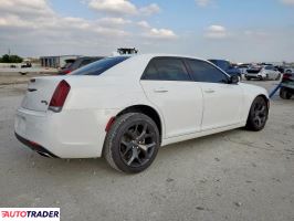 Chrysler 300C 2023 3