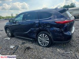 Toyota Highlander 2020 3