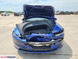 Tesla Model 3 2025