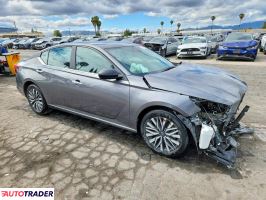 Nissan Altima 2025 2