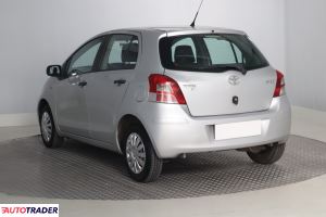 Toyota Yaris 2011 1.0 68 KM