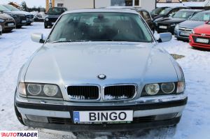 BMW 740 1998 4.4 286 KM