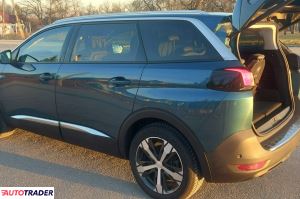 Peugeot 5008 2018 1.5 130 KM