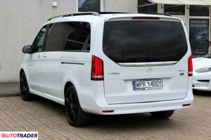 Mercedes V-klasa 2022 2.0 190 KM Mercedes V-klasa 2022 2.0 190 KM