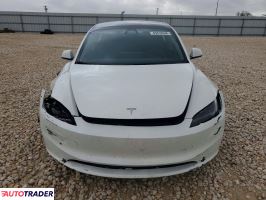 Tesla Model 3 2024