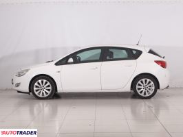 Opel Astra 2010 1.4 118 KM