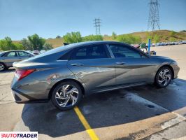 Hyundai Elantra 2025 2