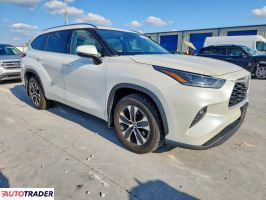 Toyota Highlander 2021 3