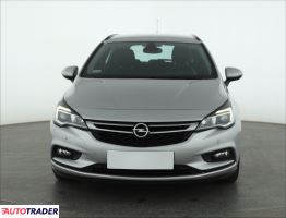 Opel Astra 2018 1.4 123 KM