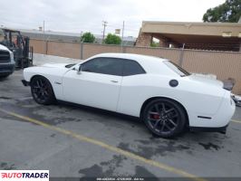 Dodge Challenger 2021 3