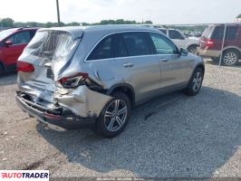 Mercedes 300 2021 2