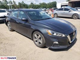 Nissan Altima 2021