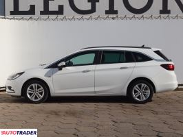 Opel Astra 2018 1.6 108 KM