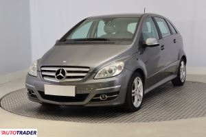 Mercedes B-klasa 2011 2.0 107 KM