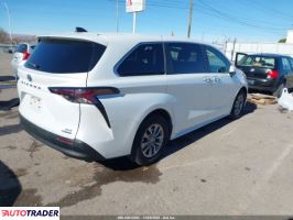 Toyota Sienna 2023 2