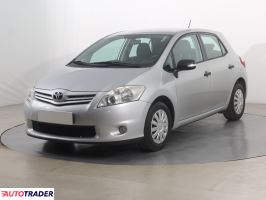 Toyota Auris 2010 1.3 97 KM