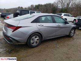 Hyundai Elantra 2025 2