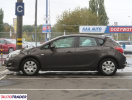 Opel Astra 2014 1.6 113 KM