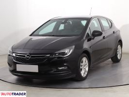 Opel Astra 2018 1.4 123 KM