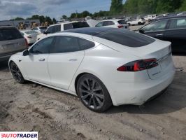 Tesla Model S 2018