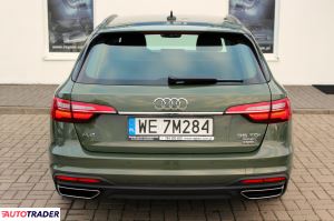 Audi A4 2022 2.0 163 KM